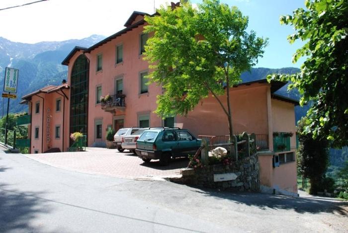 Hotel Torre Sondalo Luaran gambar